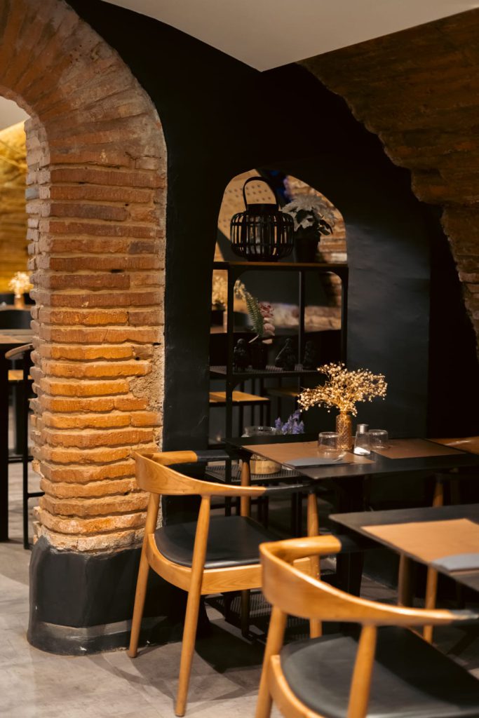 Salle brique restaurant L'instinct Toulouse