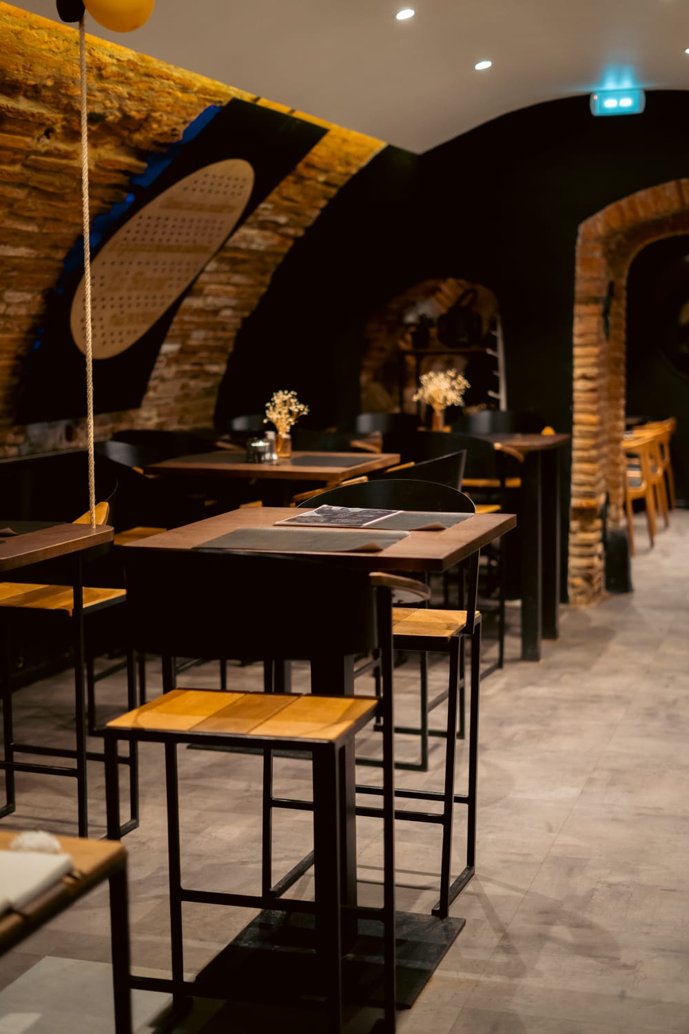Intérieur du restaurant L’Instinct Toulouse - ambiance élégante et moderne